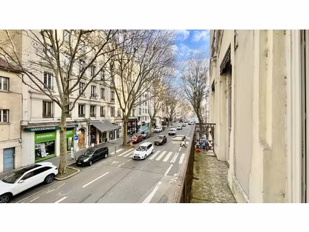 spacieux appartement de 107 m2 / charme de l'ancien / lyon 6