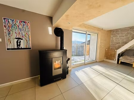 maison à vendre 5 pièces viry (39) jardin + vue