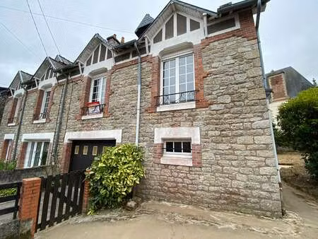 location maison meublé à dinan (22100) : à louer meublé / 64m² dinan