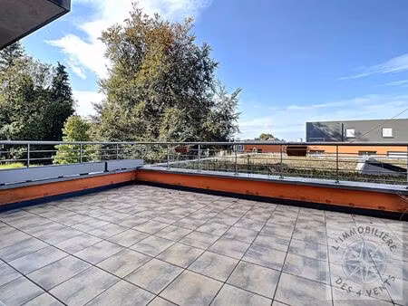 appartement à louer avec terrasse et 3 chambres   uccle (vbd71149)
