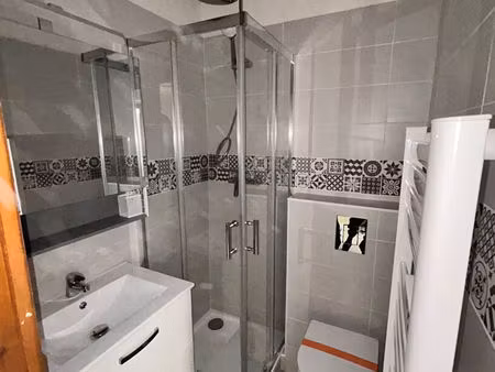 appartement bagnols en foret 1 pièce(s) 17m2