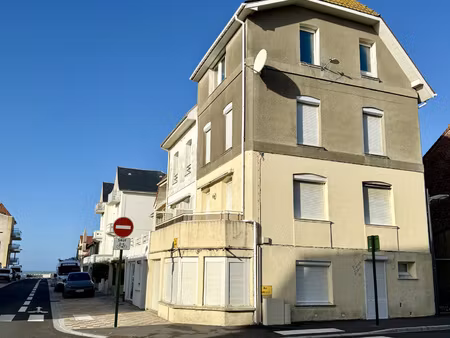 à vendre appartement à 100 m de la plage