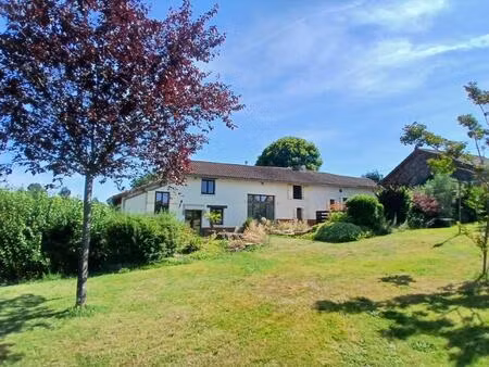 superbe grange aménagée avec maison d'amis à vendre st saud dordogne  de belles vues et un