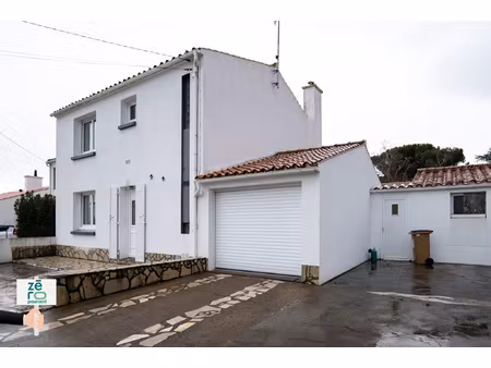 maison familiale entretenue avec jardin et garage proximit