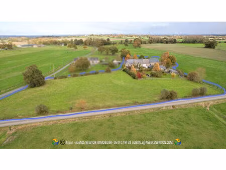 la manche  normandie  baie du mont saint michel. 2 maisons  dépendances  terrain.
