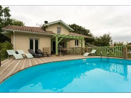 maison récente de 135 m2  4 chambres  15 mn de bayonne  15 mn d