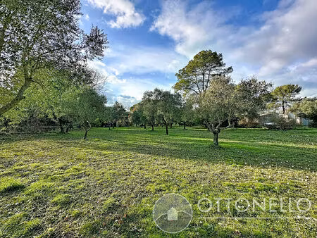 terrain agricole avec garage roquebrune sur argens 5170 m2