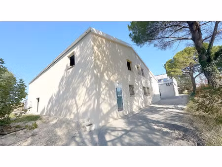 local d'activité aix en provence 380 m2