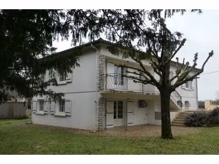 cherves richemont m² hab 4 ch jardin