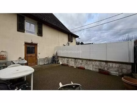 vente maison de village 3 pièces 62 m2 à vasselin