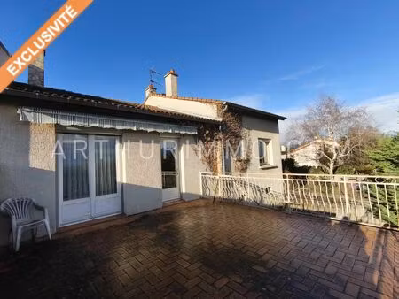 vente maison 4 pièces 92 m2 à saint-cyr