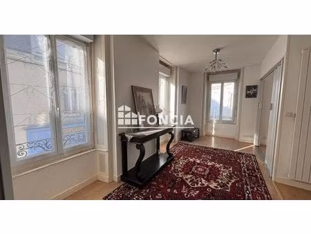 concarneau - hyper centre - a vendre spacieux appartement t5 de 112 m2 (140 m2 au sol) + l