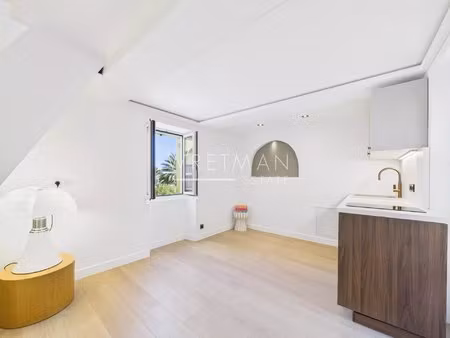 superbe 2 pièces en duplex  vue mer - menton vieux port