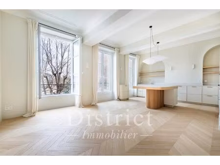 île saint louis - appartement de 73m² en parfait état