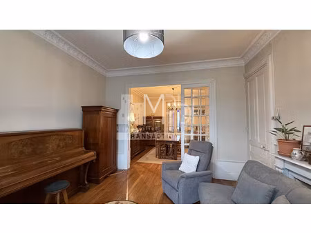 quartier gare - maison de caractère avec jardin à rénover