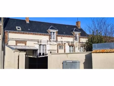 3 chambres  sous sol total  maison rénovée avec grange