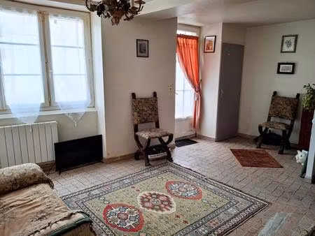maison saint jean d'angely 3 pièce(s) 47 m2