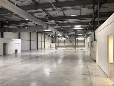 vente local d'activités chasseneuil du poitou 637 m²
