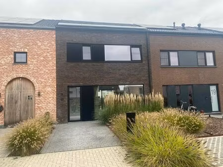 huis te huur in sint-amands met 2 slaapkamers