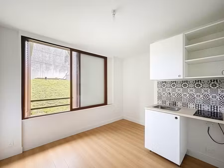 appartement 1 pièce - 10 m²