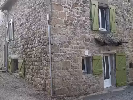 maison de village en pierre t4 rénovée