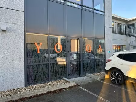 location local professionnel 96m² villefranche sur saone 69400