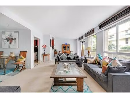 appartement de 2 chambres de luxe à tour eiffel  invalides – ecole militaire  saint-thomas