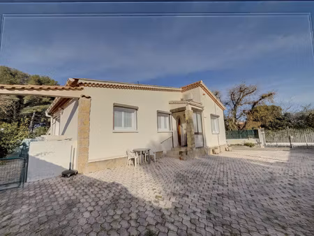 achat maison 4 pièces 94m² six fours les plages 83140