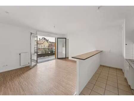 t3 pièces avec balcon - st ouen l'aumone