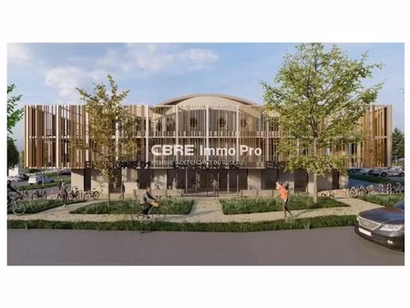 location local commercial 1 039m²