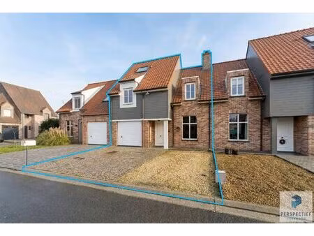 verrassend ruime en energiezuinige woning met zongerichte tuin