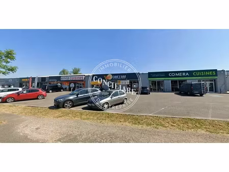 local commercial a louer