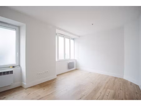 location local professionnel 18m² perigueux 24000