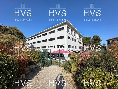 location local professionnel 386m² aix en provence 90ème