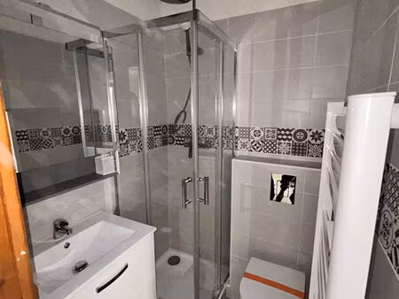 appartement t1 bagnols-en-forêt à vendre