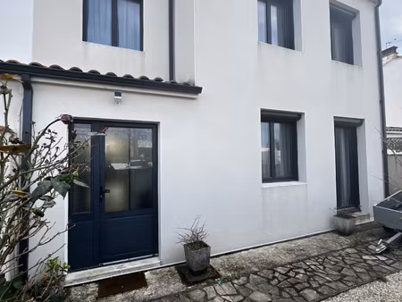 location maison 4 pièces 93m² aytre 17440