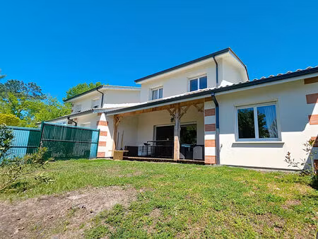 location maison 5 pièces 115m²