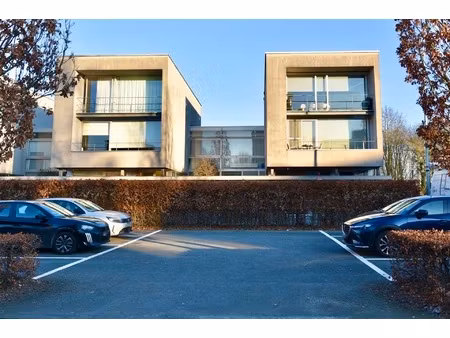 appartement te koop in eeklo met 1 slaapkamer