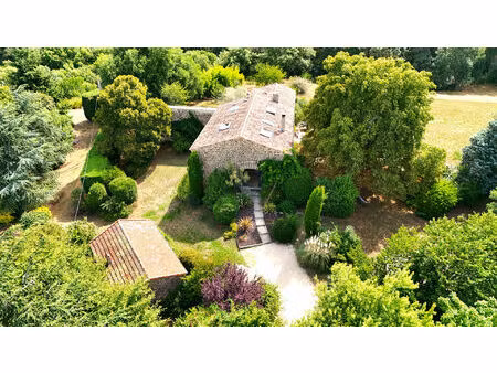 vente corps de ferme 10 pièces  280.00m²  tournon