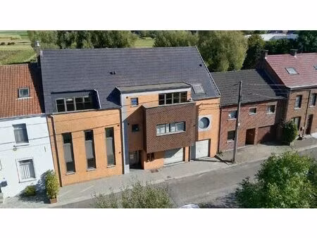 duplex à vendre à rue du canal 9 seneffe (vbd70629)