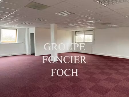 bureau prestigieux en location  bron  auvergne-rhône-alpes