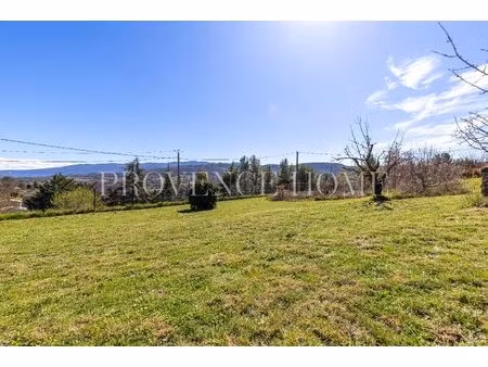 a vendre en exclusivite a vendre terrain constructible a apt au calme avec vue luberon