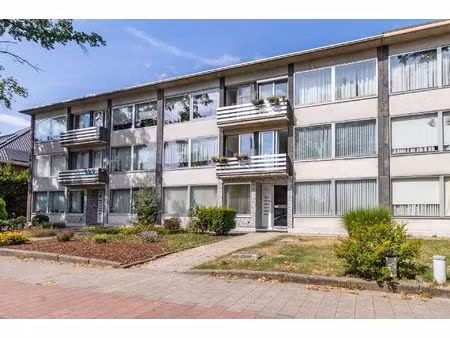 appartement te koop in schoten met 3 slaapkamers