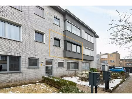 appartement te koop in hoevenen met 2 slaapkamers