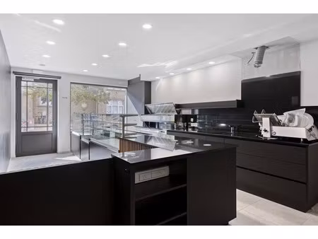 commercieel te koop in lauwe met 1 slaapkamer