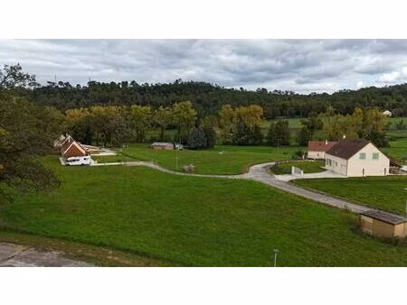 terrain constructible de 1712 m2