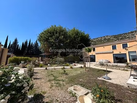 belle maison de type bastide provençale d'environ 280 m² sur parcelle de 1517 m² avec...