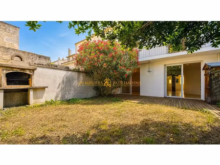 vente maison 8 pièces 213 m² à angouleme (16000)  275 600 €