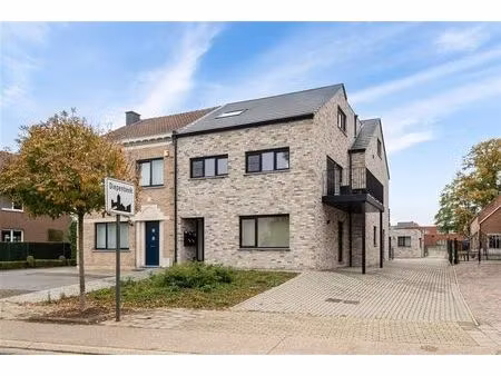 appartement à vendre à kapelstraat 63a/11 diepenbeek (rbu99257)