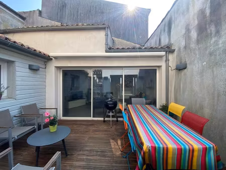 vente maison 5 pièces 114 m² à rochefort (17300)  284 000 €